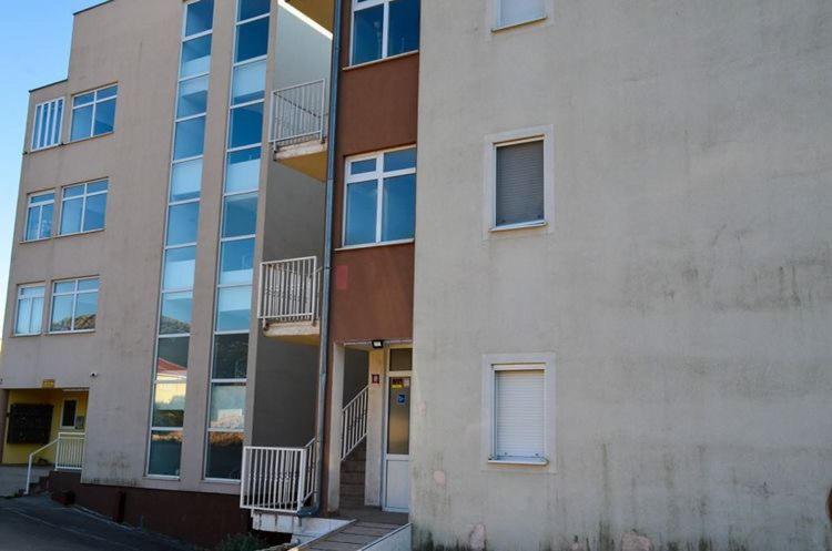 Mihaela Studio Apartmans 150M Near The Beach Kastela Exterior photo